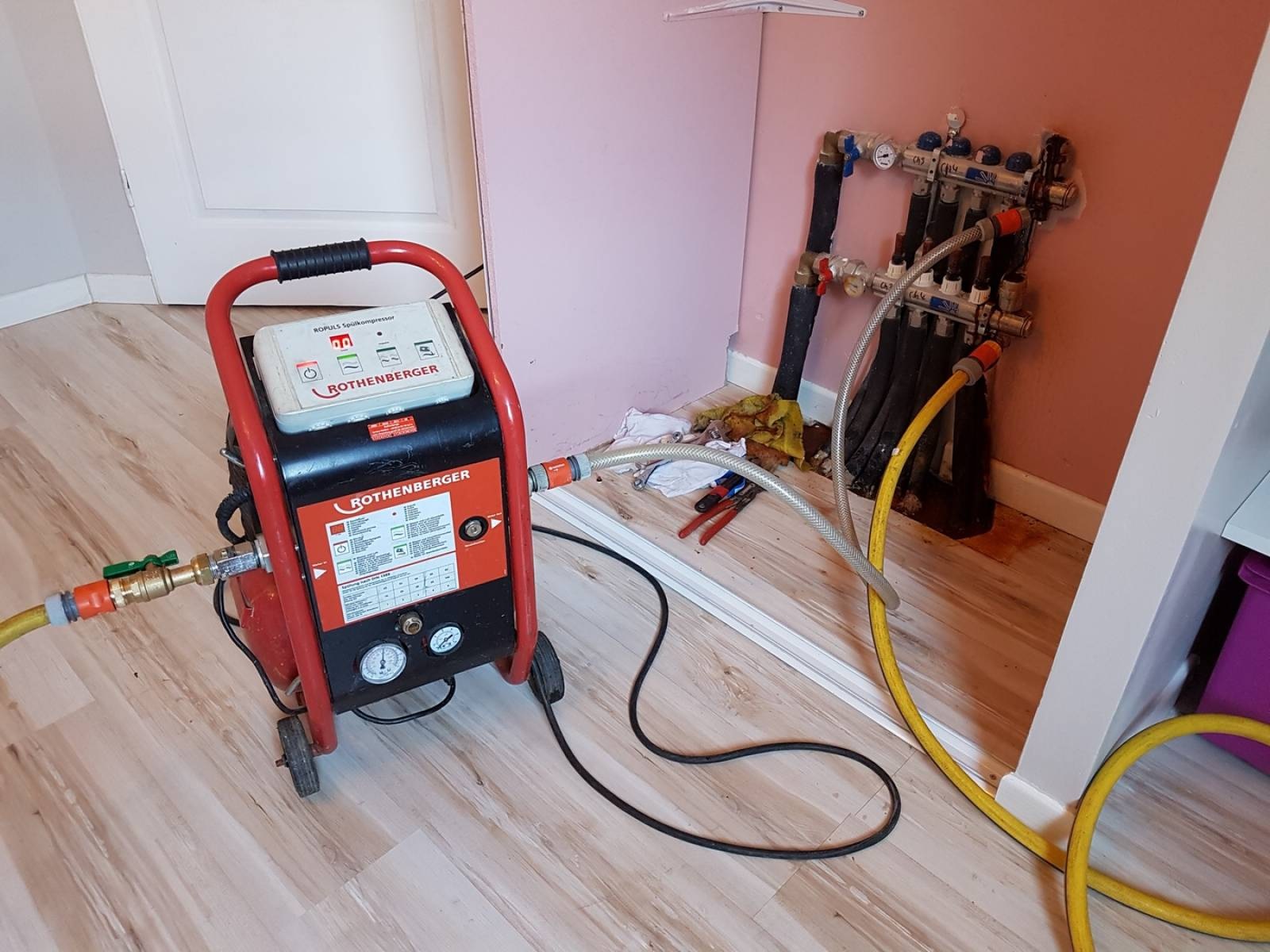 Koşuyolu Vaillant Hermetik Şofben Kombi Bakımı